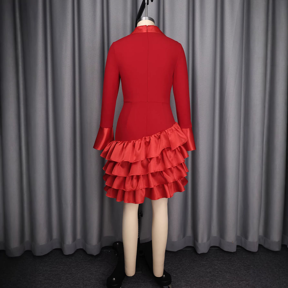 Collar long sleeved dress
