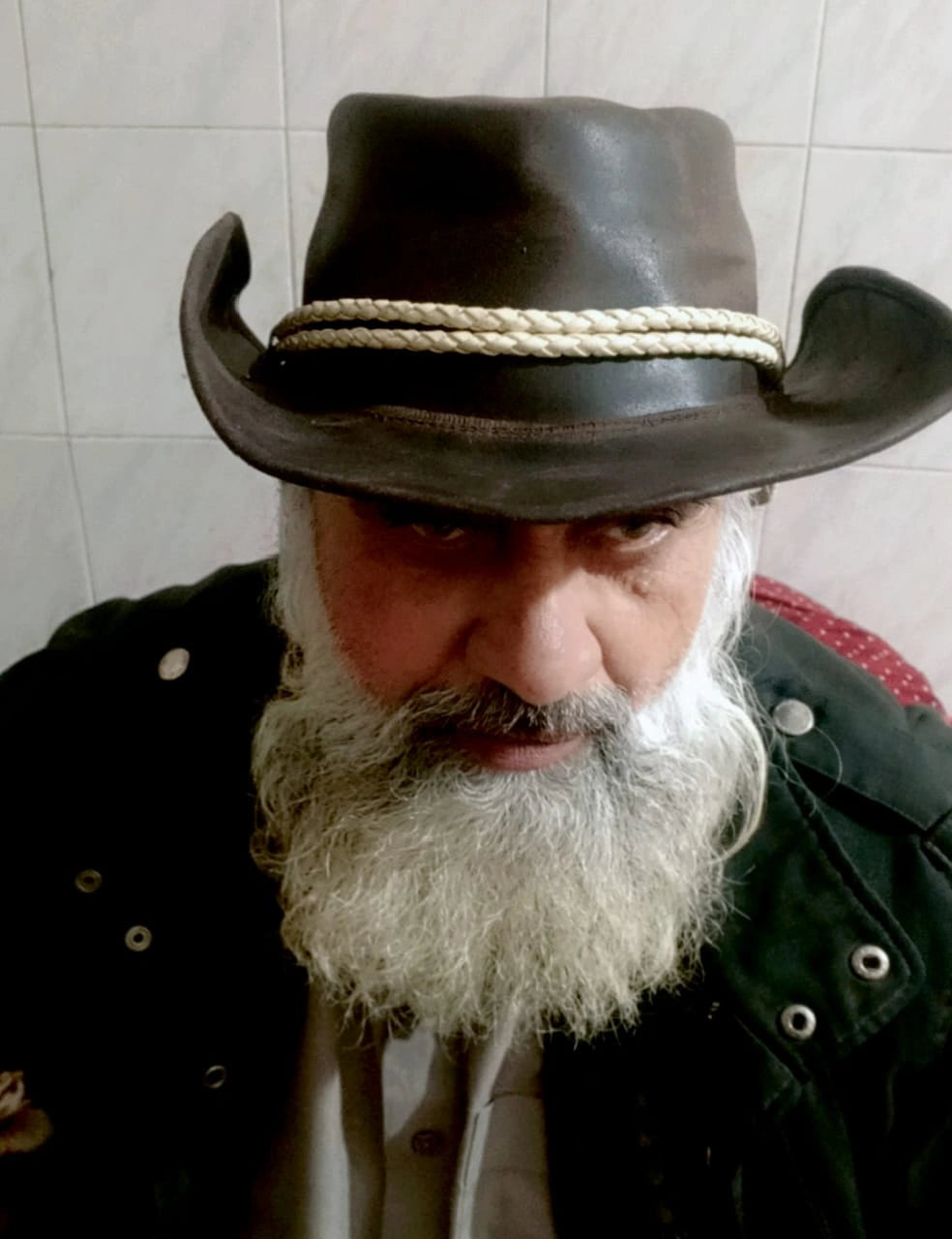 Classic Arthur Morgan inspired cowboy hat featuring a rugged western design, curved brim, and vintage frontier style.