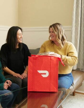 doordash-JQ9ERfSORS0-unsplash