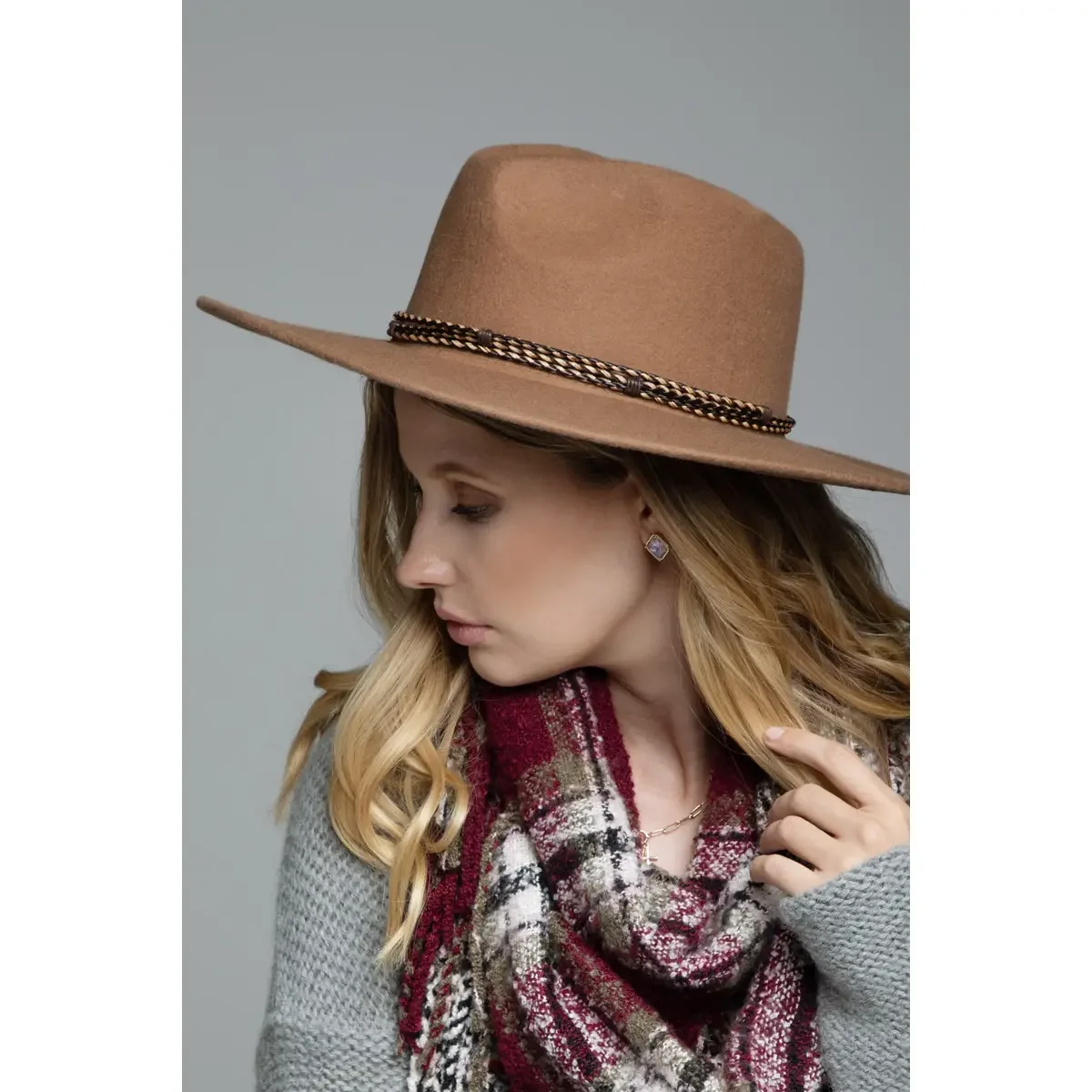 f2392ef78c5bac73661f3978444e62b11f837dea097f6ebb90fd33694539d7a2 Velvet Noir Fedora Hat for Women