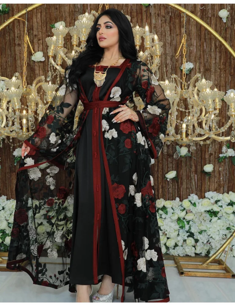 Royal Oasis Arabic Gown with flowing fabric and intricate embroidery