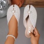 Covered-toe Half Slippers Women Versatile Flat Heel Trendy Pearl Slippers for Outdoor Wear - Image 5