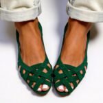 Flat bottomed hollow hole shoes anti slip beach sandals for women - Image 12