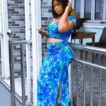 Style Printed Loose-Fit Open-Crotch High-Waisted Skirt Two-Piece Set - Image 4