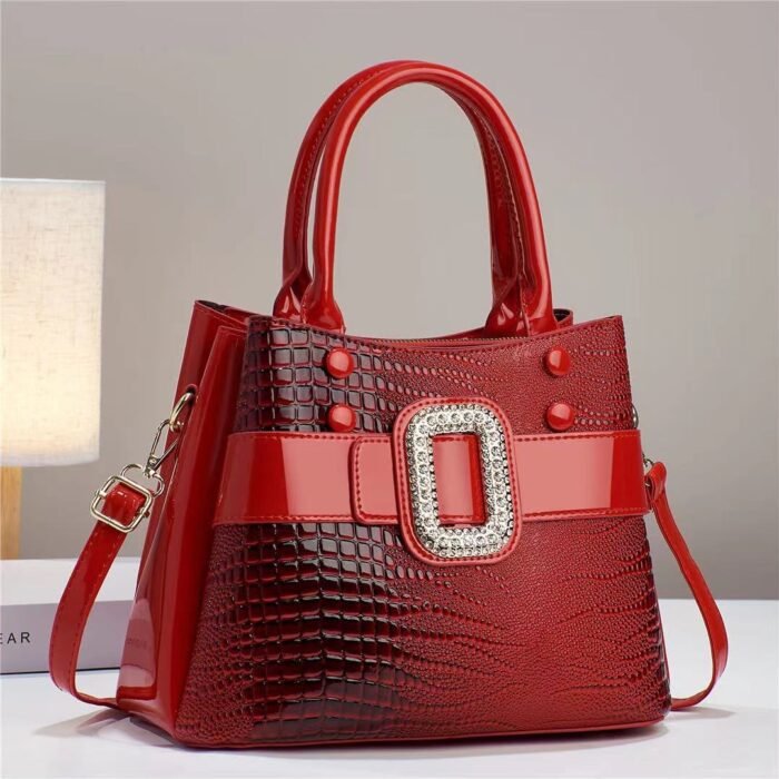 Lizard patterned single shoulder diagonal cross bag - Image 8