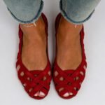 Flat bottomed hollow hole shoes anti slip beach sandals for women - Image 5