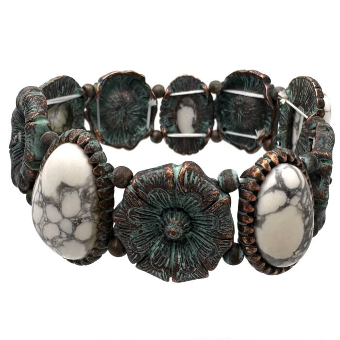 Flower and Stone Pieces Stretch Bracelet Flower and Stone Pieces Stretch Bracelet